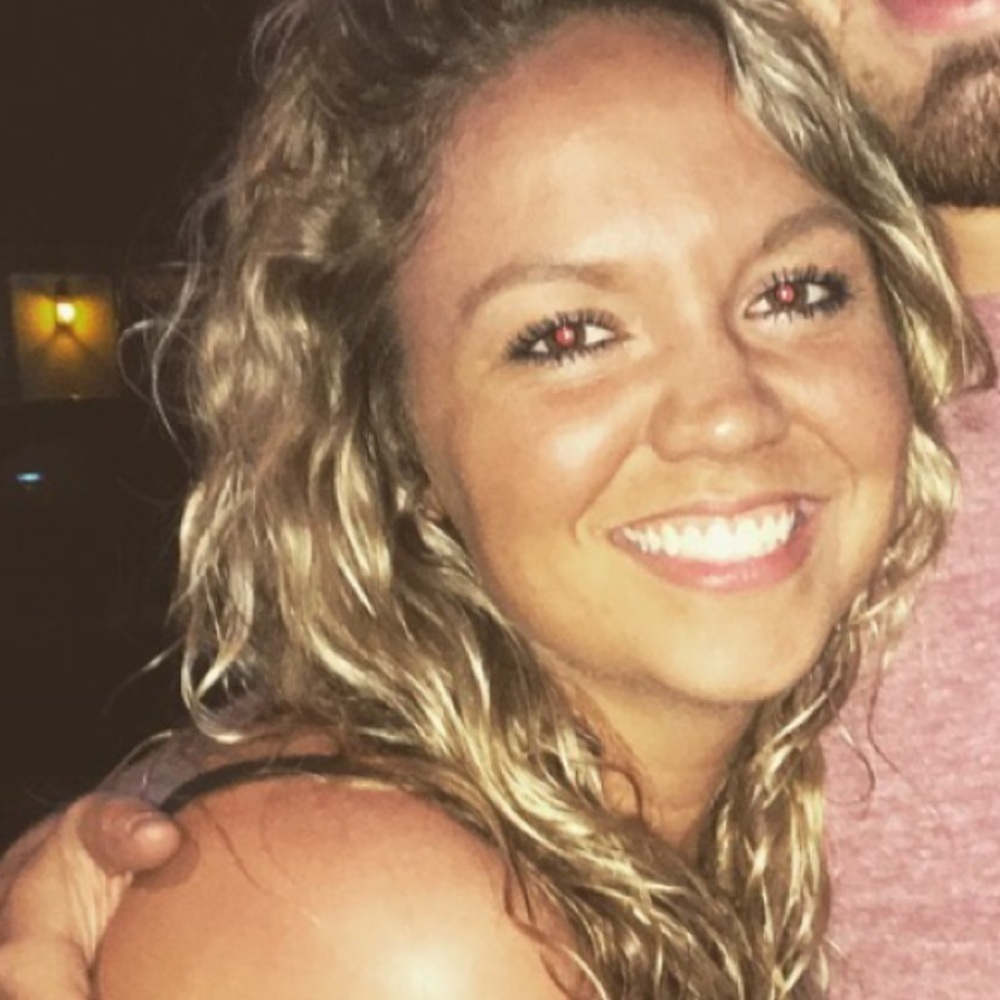 Meet your Posher, Cassandra